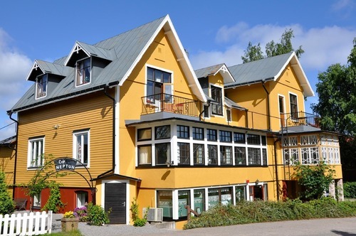 Köp fastighet i norra Sverige sätt in vackert tvättställ